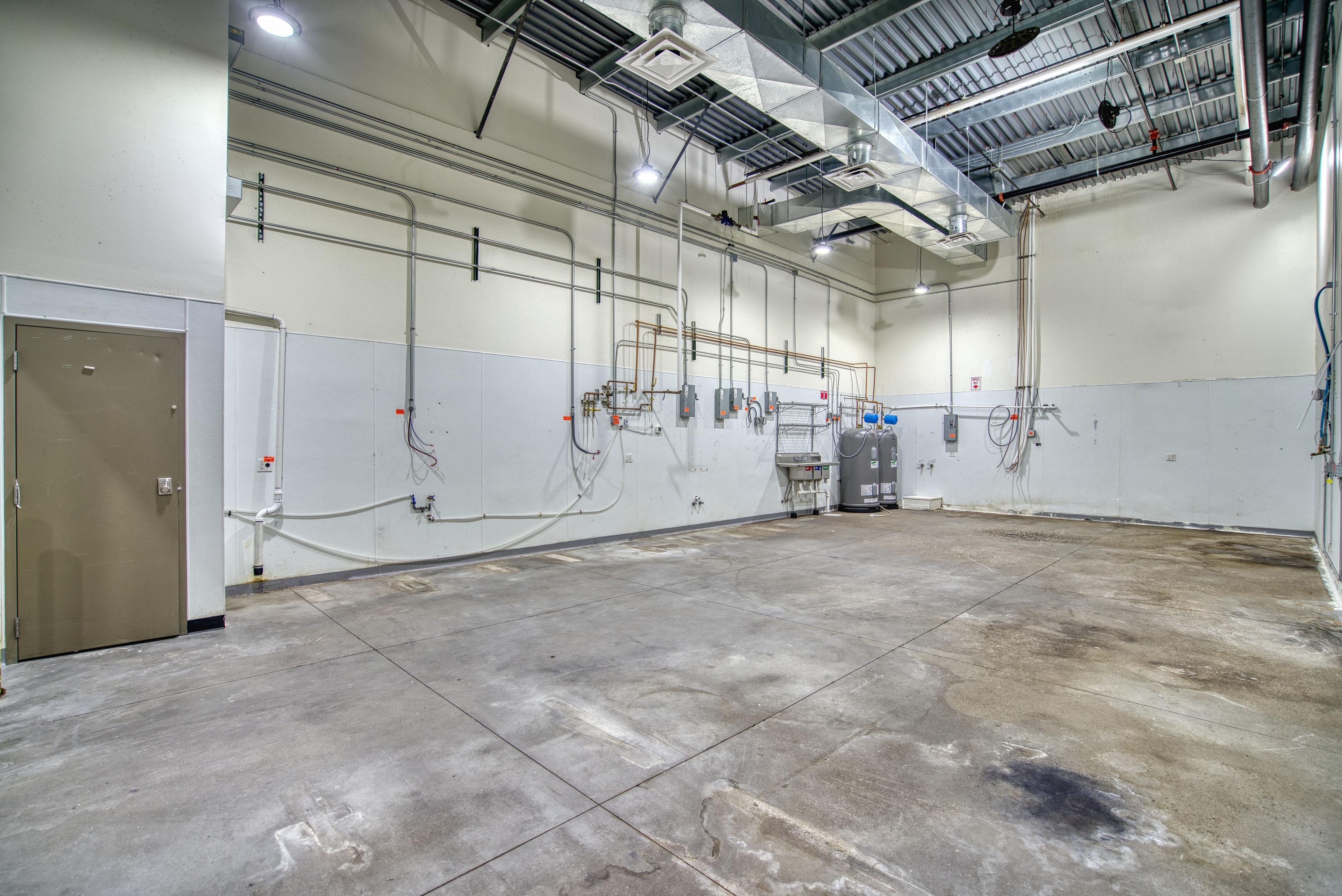 Facility photo 9